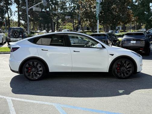 2022 Tesla Model Y Performance Dual Motor All-Wheel Drive