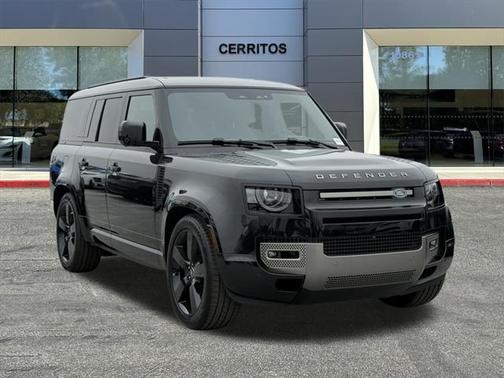 2025 Land Rover Defender 130 P400 X-Dynamic SE