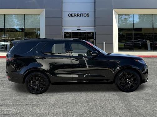 2022 Land Rover Discovery P360 HSE R-Dynamic