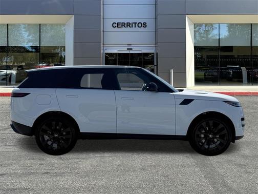 2025 Land Rover Range Rover Sport SE