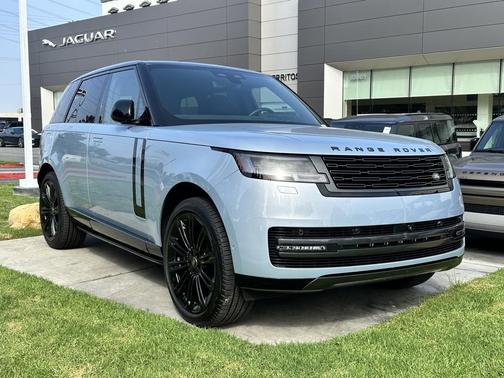 2024 Land Rover Range Rover P530 SE