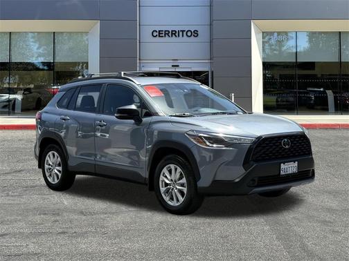 2022 Toyota Corolla Cross LE