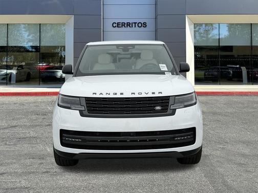 2025 Land Rover Range Rover P530 SE 7 Seat
