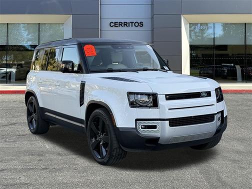 2023 Land Rover Defender 110 SE