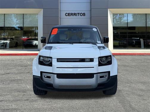 2023 Land Rover Defender 110 SE