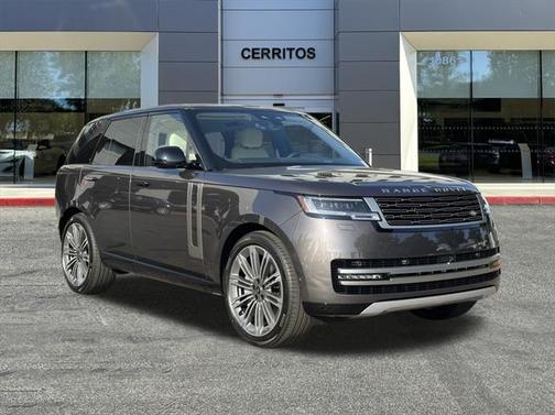 2025 Land Rover Range Rover P530 SE