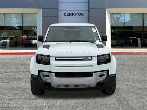2025 Land Rover Defender 110 P400 S