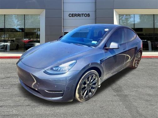 2022 Tesla Model Y Long Range Dual Motor All-Wheel Drive