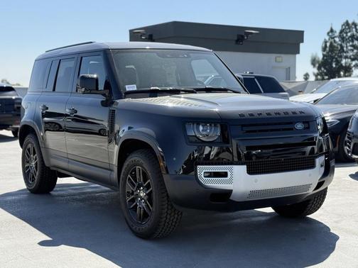 2025 Land Rover Defender 110 P300