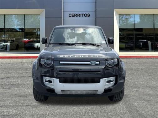 2025 Land Rover Defender 110 P300