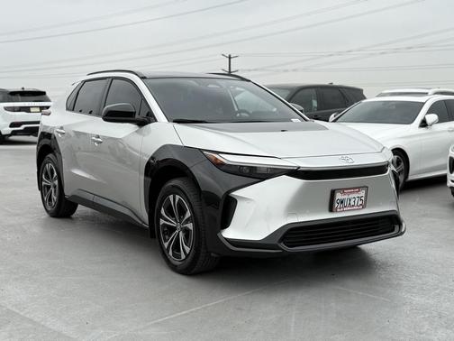 2024 Toyota bZ4X XLE