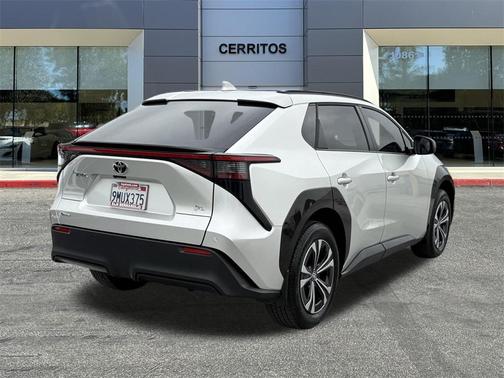 2024 Toyota bZ4X XLE
