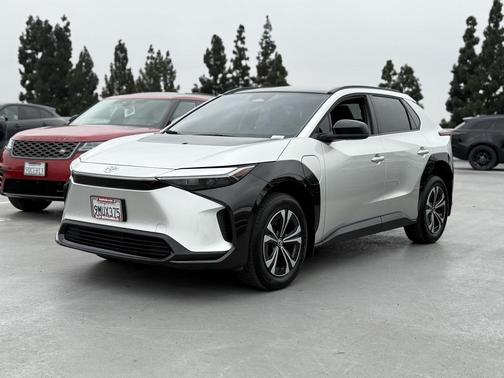 2024 Toyota bZ4X XLE