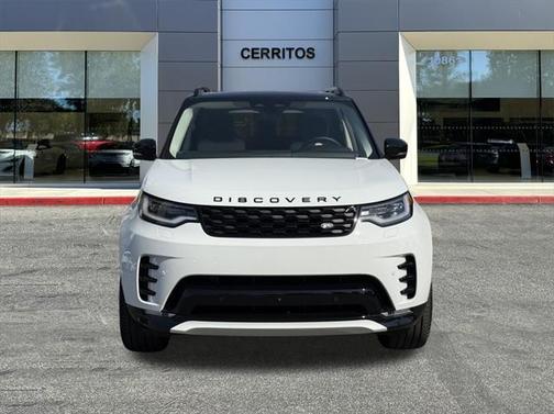2025 Land Rover Discovery P360 Dynamic SE