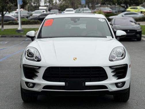2018 Porsche Macan Base