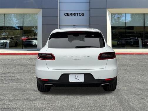 2018 Porsche Macan Base
