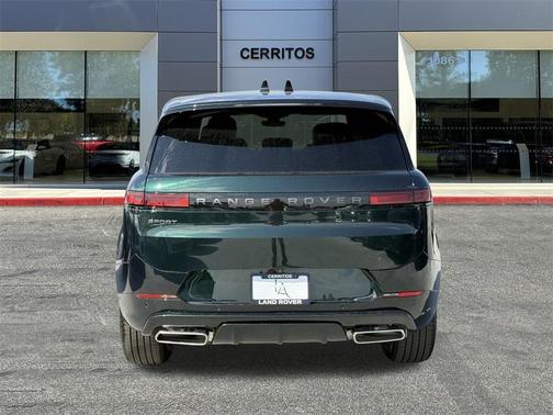 2025 Land Rover Range Rover Sport SE