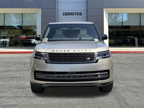 2025 Land Rover Range Rover P530 SE