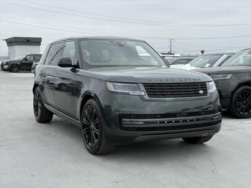 2025 Land Rover Range Rover P400 SE 7 Seat