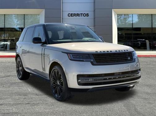 2025 Land Rover Range Rover P530 SE