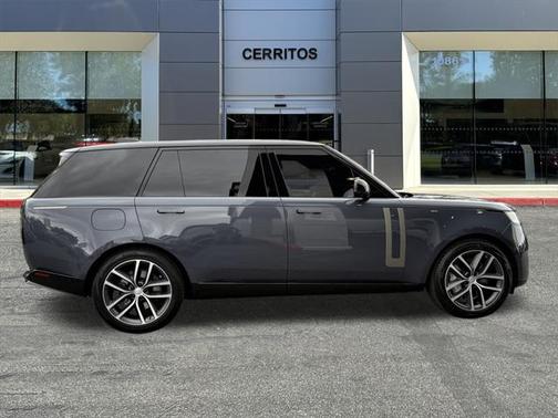 2024 Land Rover Range Rover P530 SE