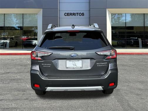 2025 Subaru Outback Touring XT