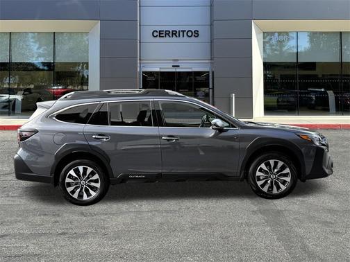 2025 Subaru Outback Touring XT