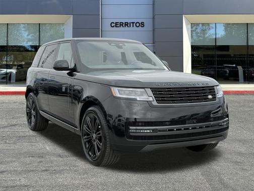 2025 Land Rover Range Rover P530 SE