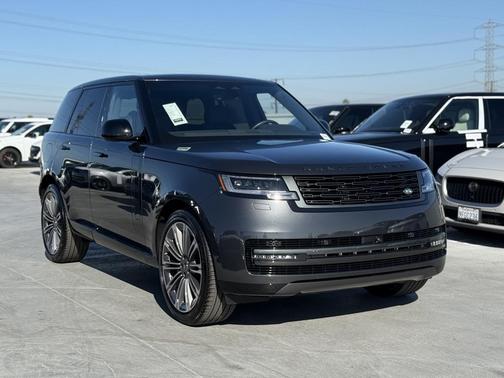 2025 Land Rover Range Rover P530 SE