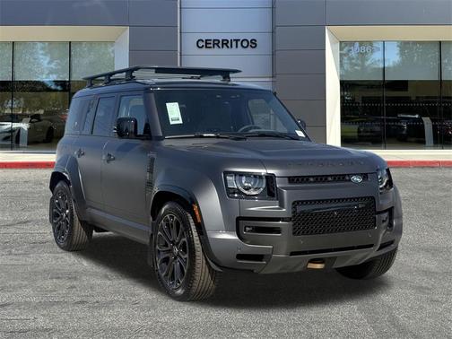 2025 Land Rover Defender V8