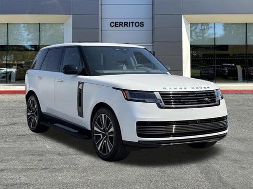 2025 Land Rover Range Rover P615 SV