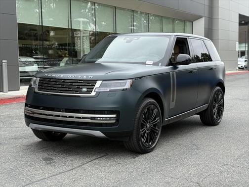 2025 Land Rover Range Rover P530 SE