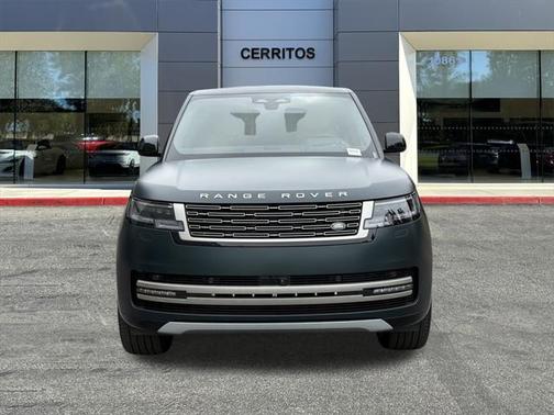 2025 Land Rover Range Rover P530 SE