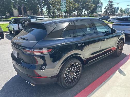 2020 Porsche Cayenne Base