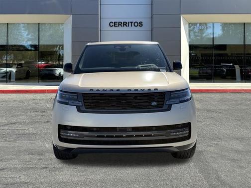 2025 Land Rover Range Rover P530 SE