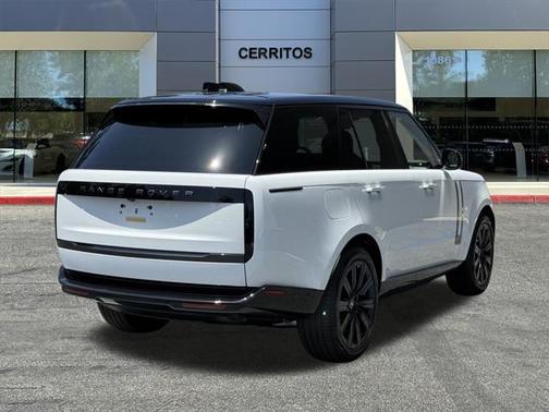2025 Land Rover Range Rover P550e SE