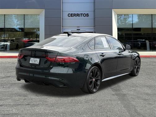 2022 Jaguar XF R-Dynamic SE P300 AWD Automatic