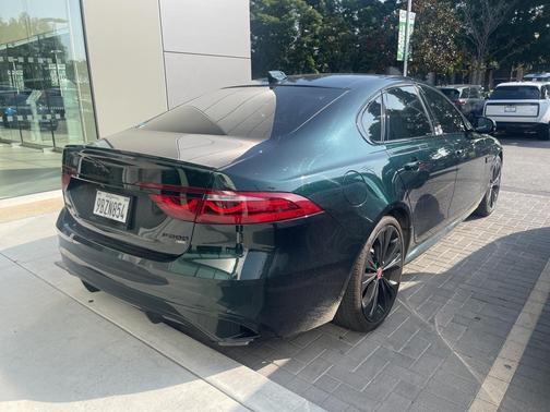 2022 Jaguar XF R-Dynamic SE P300 AWD Automatic