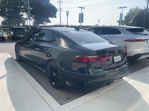 2022 Jaguar XF R-Dynamic SE P300 AWD Automatic