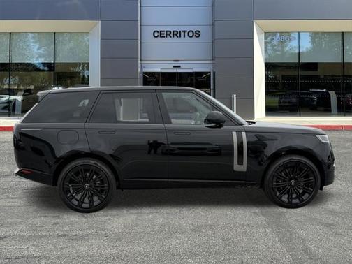 2025 Land Rover Range Rover P530 SE