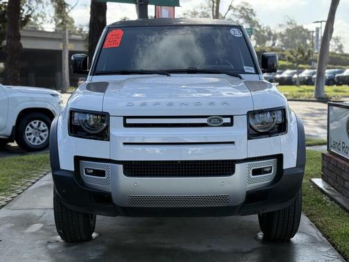 2023 Land Rover Defender 110 S