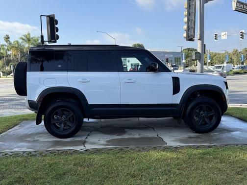 2023 Land Rover Defender 110 S