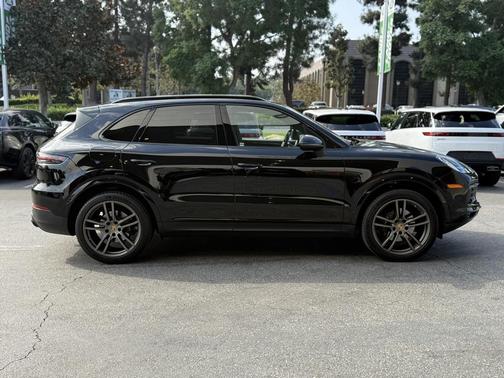 2019 Porsche Cayenne Base
