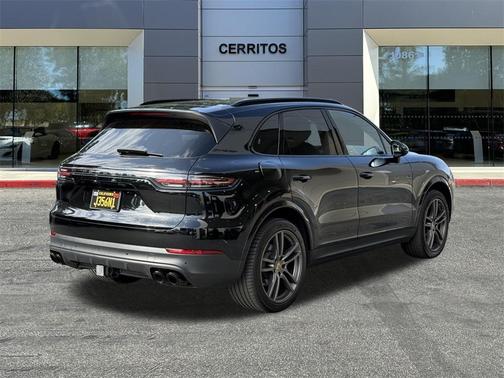 2019 Porsche Cayenne Cayenne