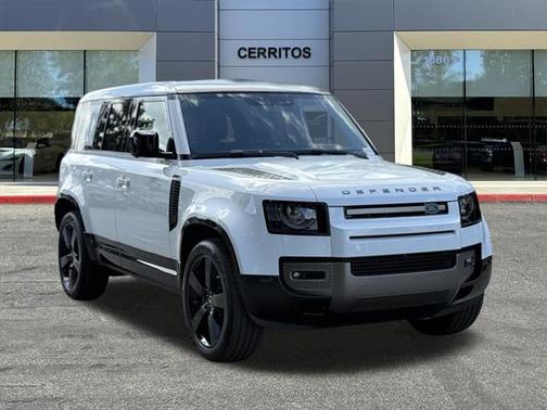 2025 Land Rover Defender 110 P500 X-Dynamic SE