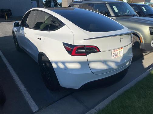2021 Tesla Model Y Performance Dual Motor All-Wheel Drive