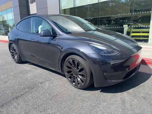 2024 Tesla Model Y Performance Dual Motor All-Wheel Drive