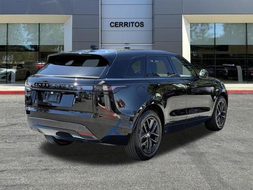 2026 Land Rover Range Rover Velar P250 SE R-Dynamic