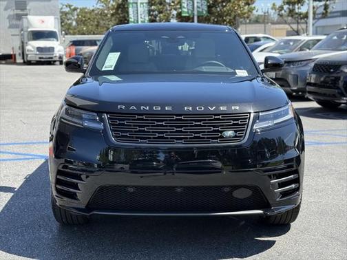 2026 Land Rover Range Rover Velar P250 SE R-Dynamic