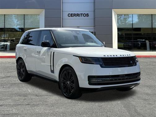 2025 Land Rover Range Rover P400 SE